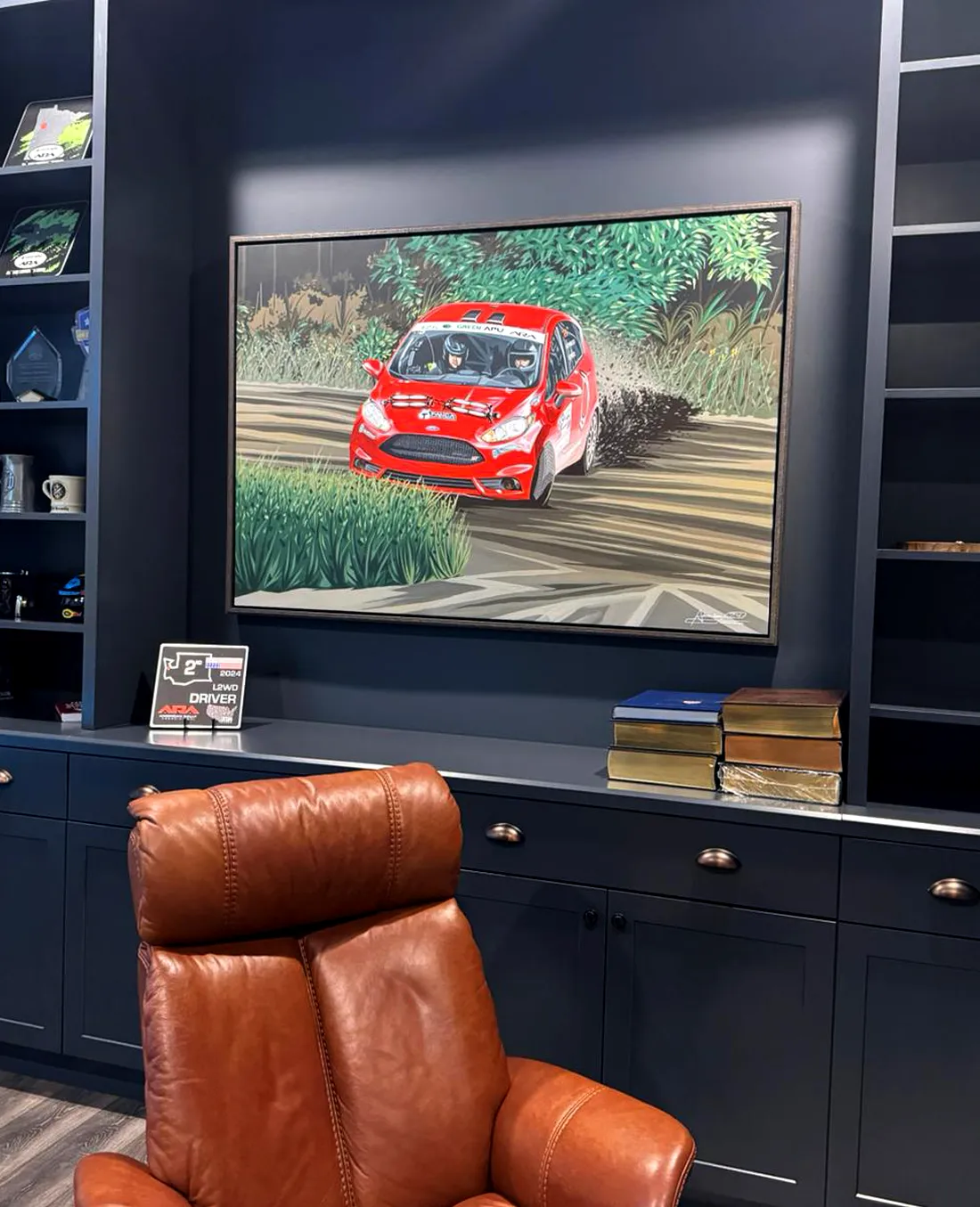 Gran formato Ford Fiesta ARA Rally; obra en oficina